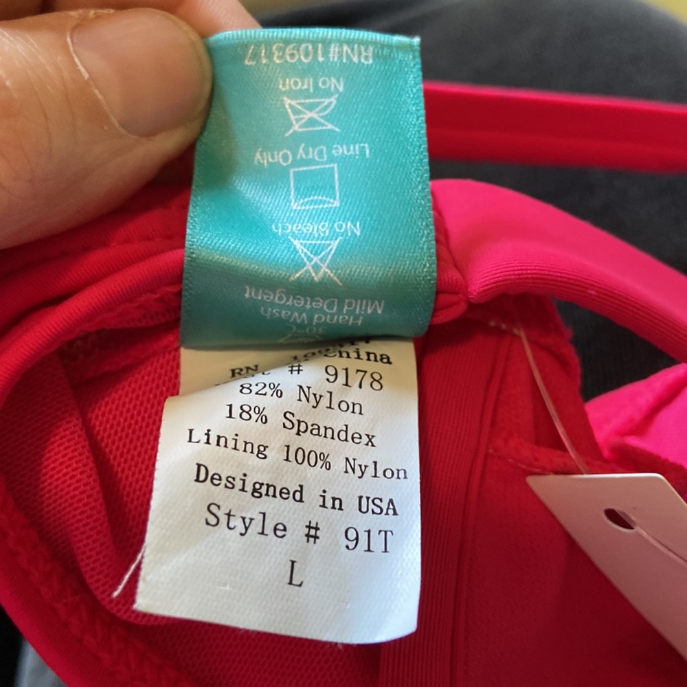 NWT Bikini top - Picture 3 of 4